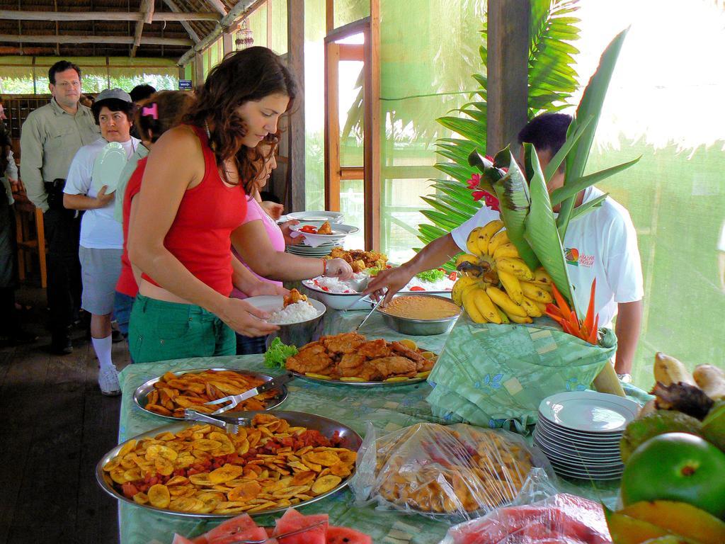 Amazonas Sinchicuy Lodge Икитос Екстериор снимка